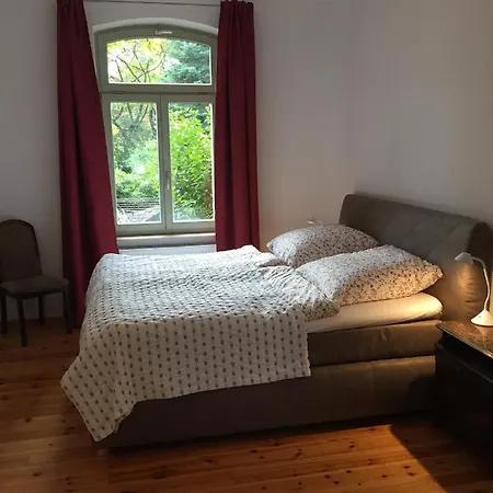 Huttenstrasse Halle 아파트 *