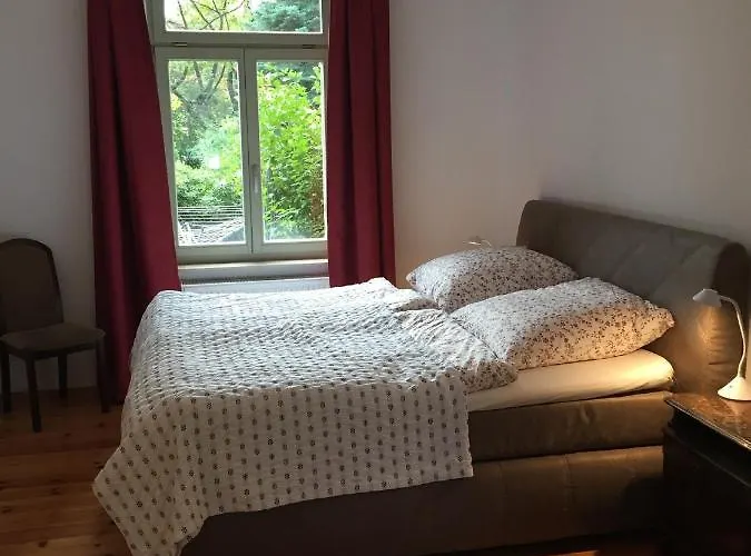 Huttenstrasse Halle Daire *