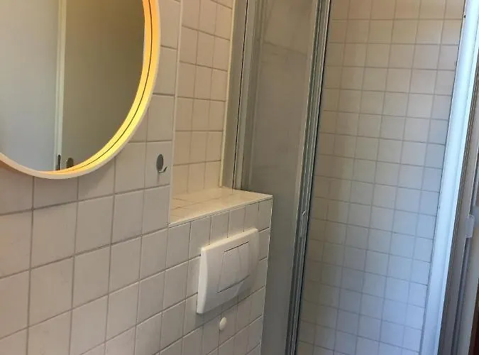 アパート Huttenstrasse Halle *